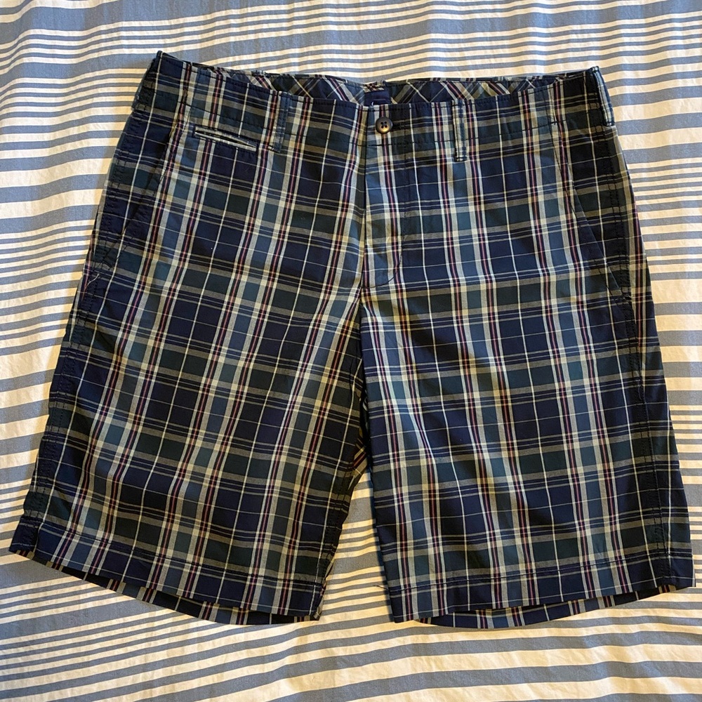 Men’s Plaid Shorts - never worn